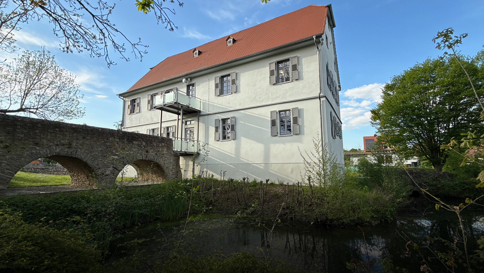 Wasserburg Nieder-Rosbach Wasserseite